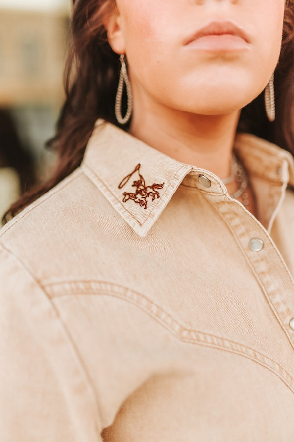 Frontier Rose Pearl Snap Western Button Down Top